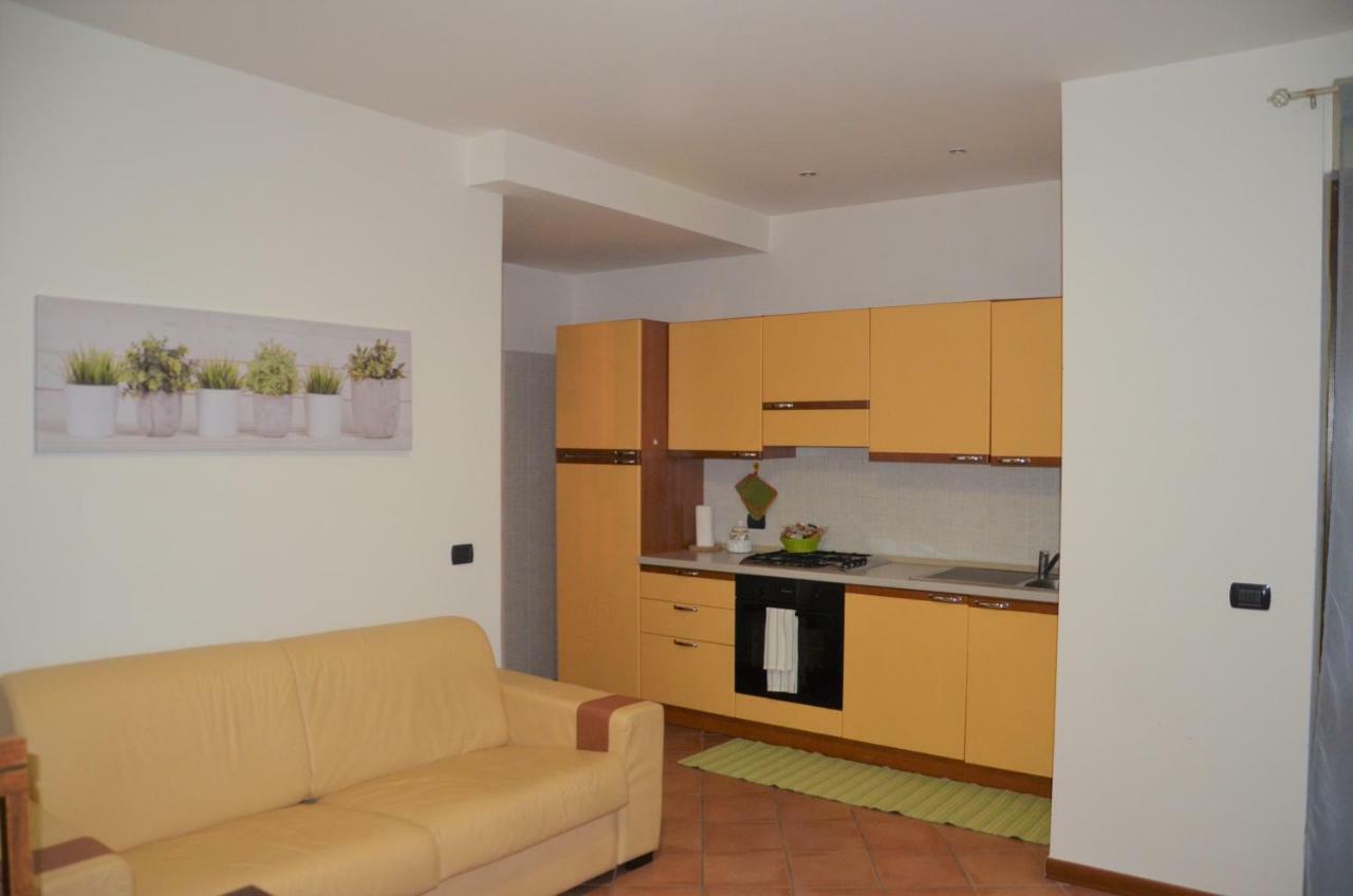 Casa Al Lago Оменья Экстерьер фото